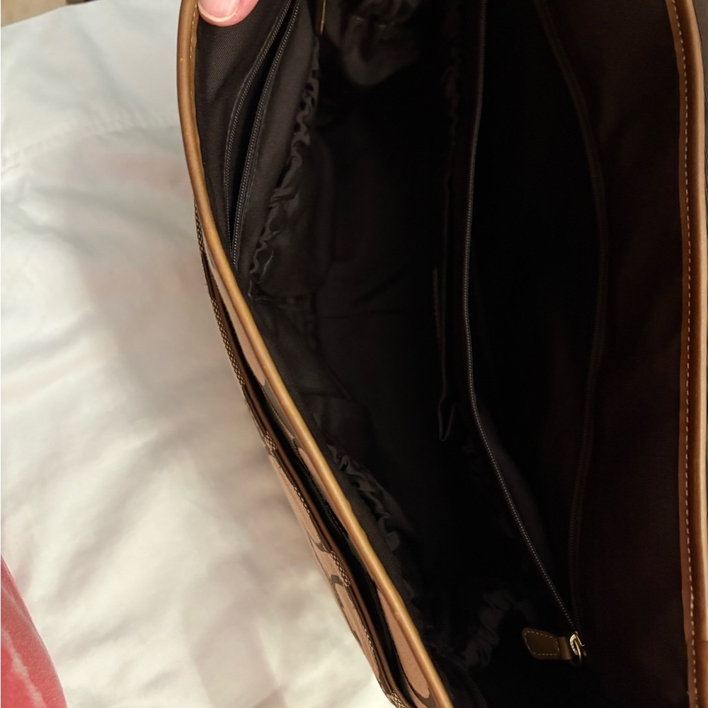 Coach Classic Multi Stripe Diaper Bag Large Lots Of Pockets Great Condition - Picture 3 of 11